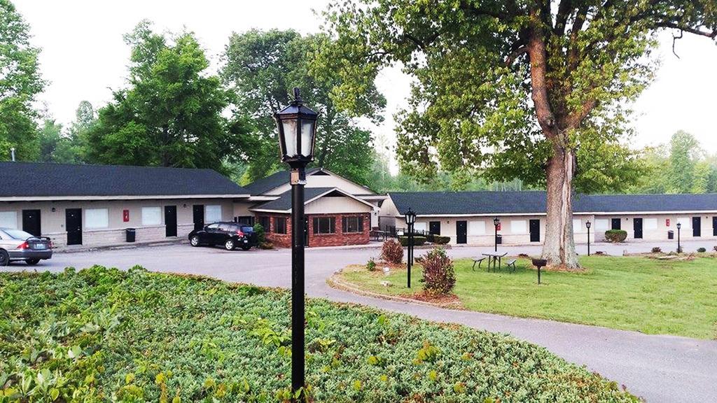 Kentucky Lake Inn Gilbertsville Zewnętrze zdjęcie